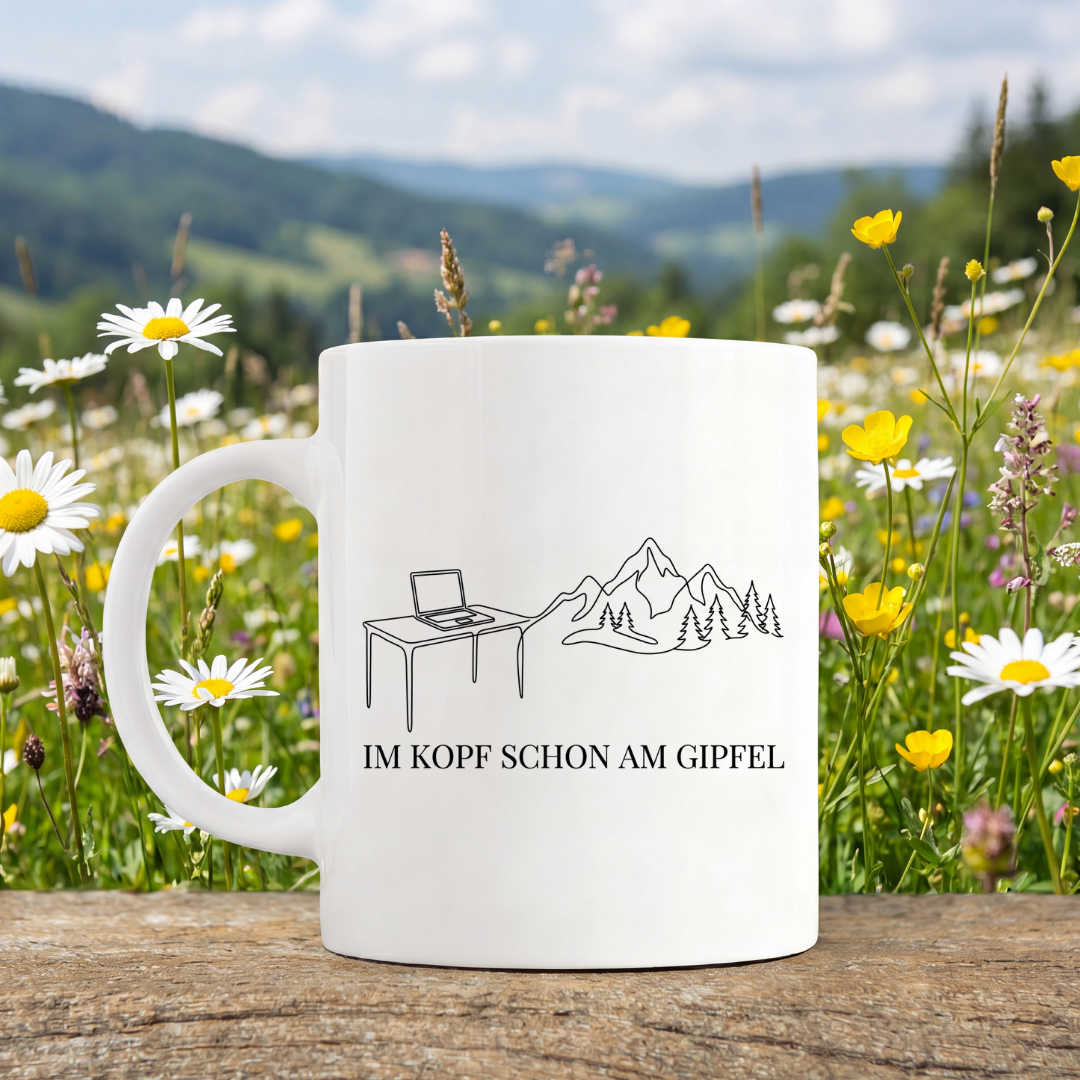 Tasse Im Kopf schon am Gipfel von Kraxelgaudi, weiße Keramiktasse beidseitig bedruckt
