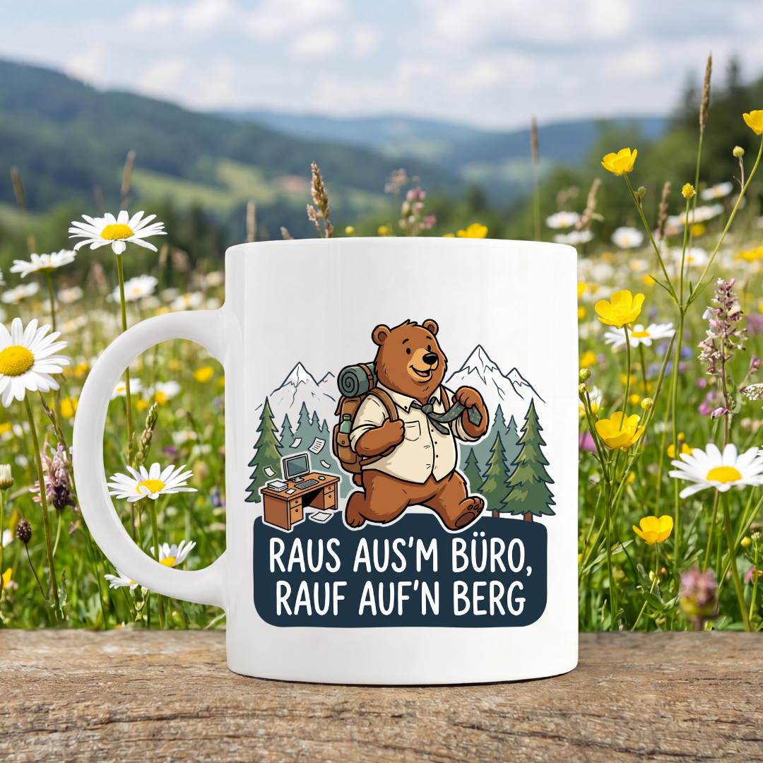 Tasse Raus aus'm Büro, rauf auf'n Berg von Kraxelgaudi, weiße Keramiktasse beidseitig bedruckt