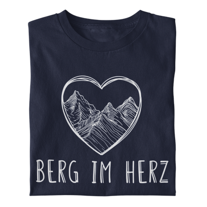 Berg im Herz Bio Frauen Shirt mit Bergmotiv, Frontansicht