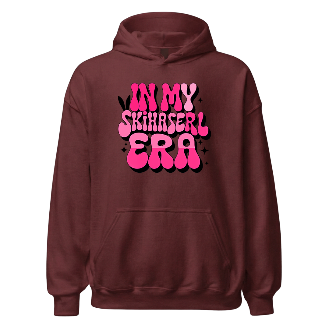 Skihaserl Era Hoodie mit Après-Ski-Spruch, Detailansicht