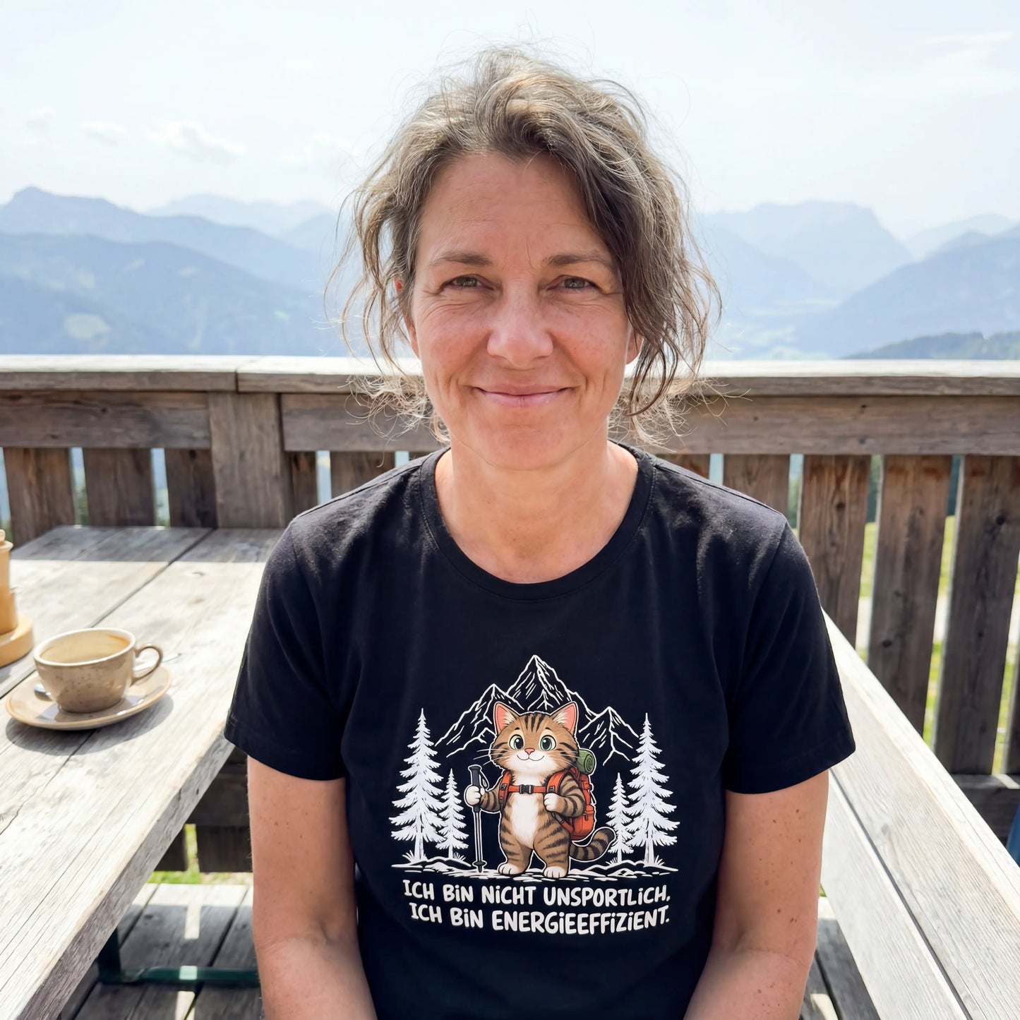 Energieeffizient Katze T-Shirt Unisex Lifestyle