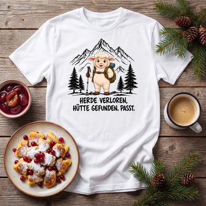 Hütte Schaf T-Shirt Unisex Flatlay Weiß gefaltet
