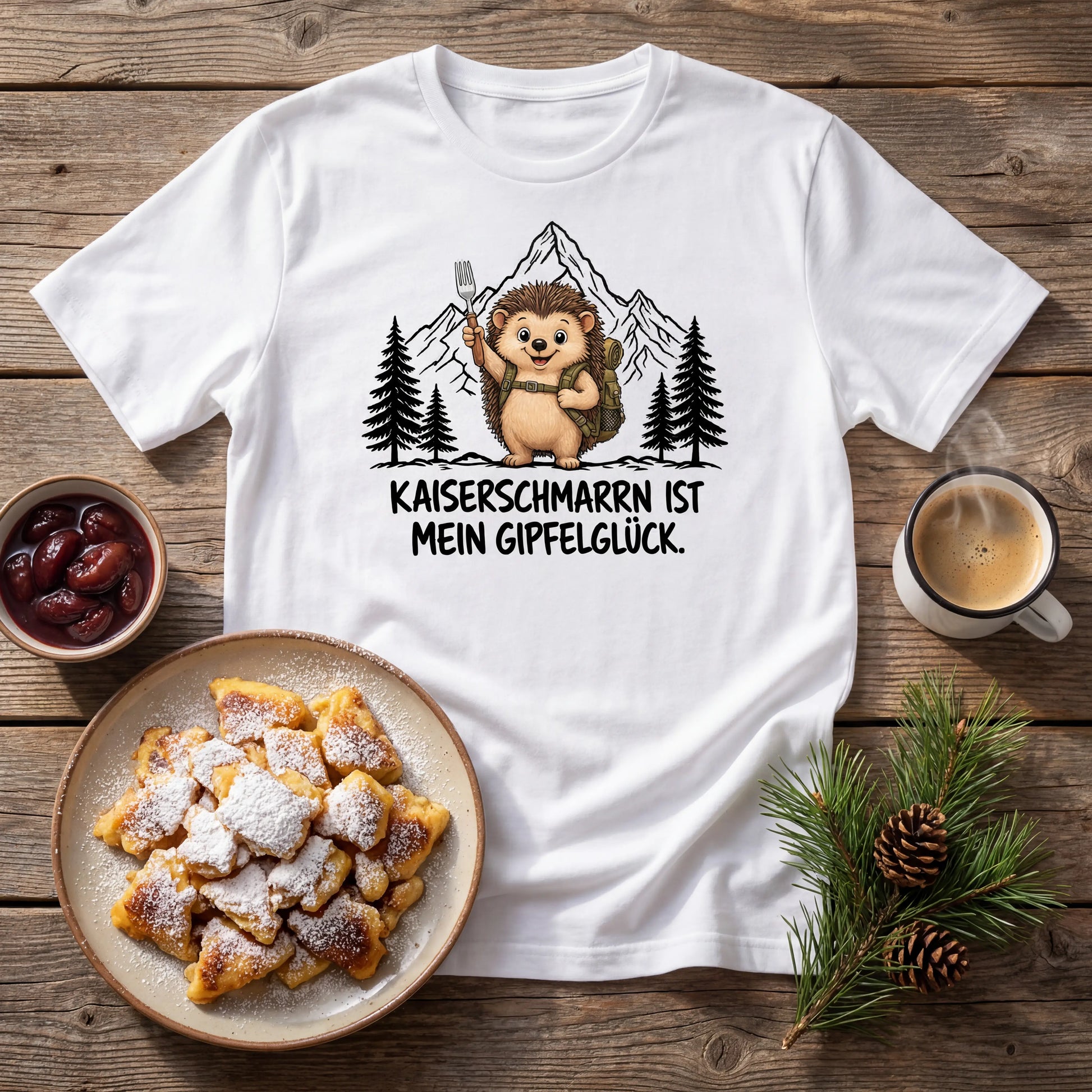 Kaiserschmarrn Igel T-Shirt Unisex Flatlay Weiß gefaltet