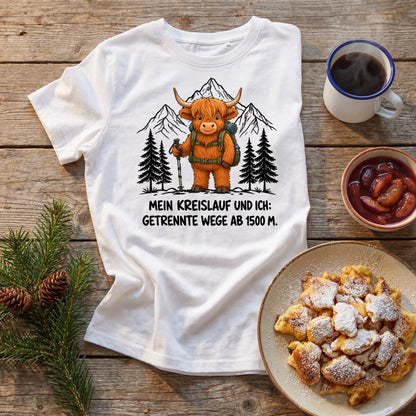 Kreislauf 1500m Highland Cow T-Shirt Unisex Flatlay Weiß gefaltet